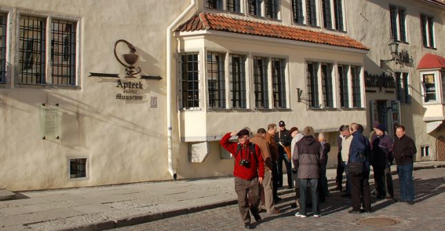 Tour group in the centre of Tallinn